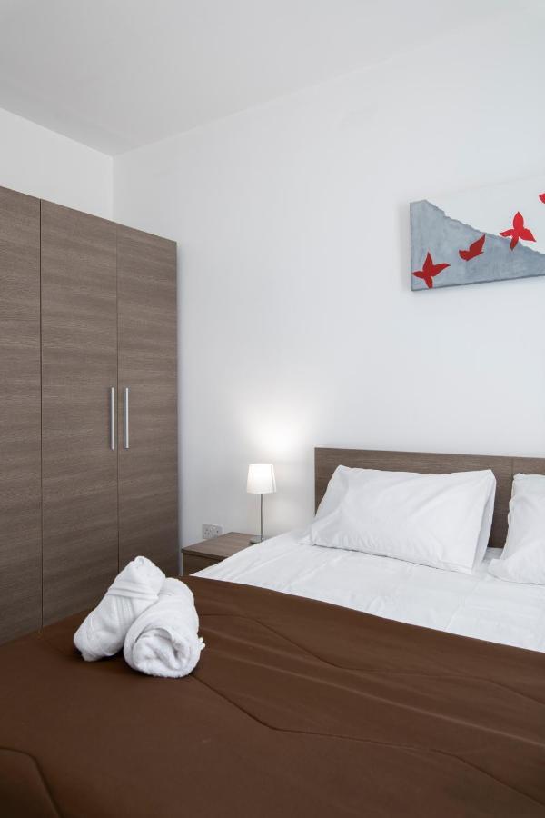 Sea View Apartment 2 Bedrooms 2 Bathrooms, 2 Minutes Away From The Sea Saint Julian's ภายนอก รูปภาพ