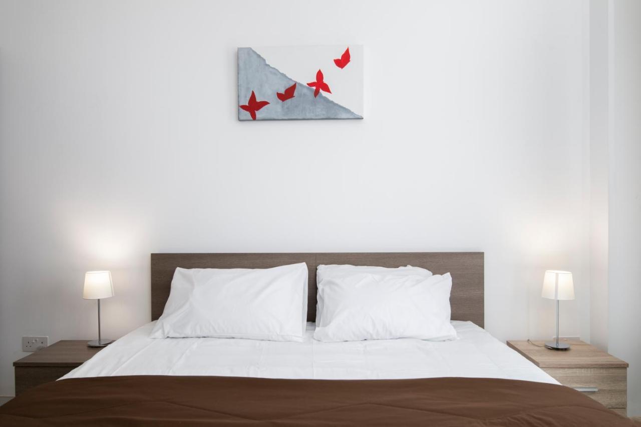 Sea View Apartment 2 Bedrooms 2 Bathrooms, 2 Minutes Away From The Sea Saint Julian's ภายนอก รูปภาพ